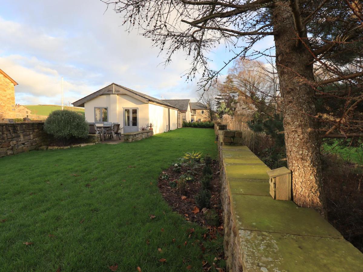 Swallow Cottage, Over Kellet Exterior photo